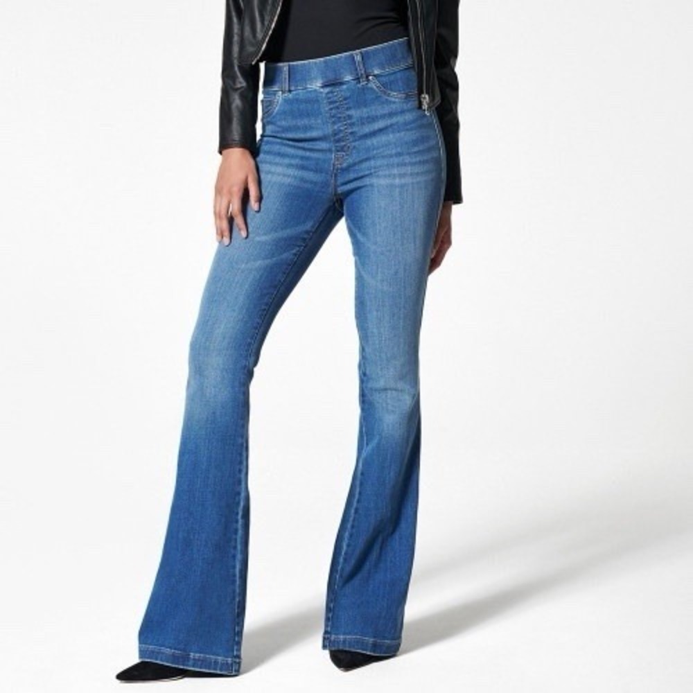 SPANX Women's Shape EveryWear Flare Jeans Medium Wash Pull On High Rise M 30x34
